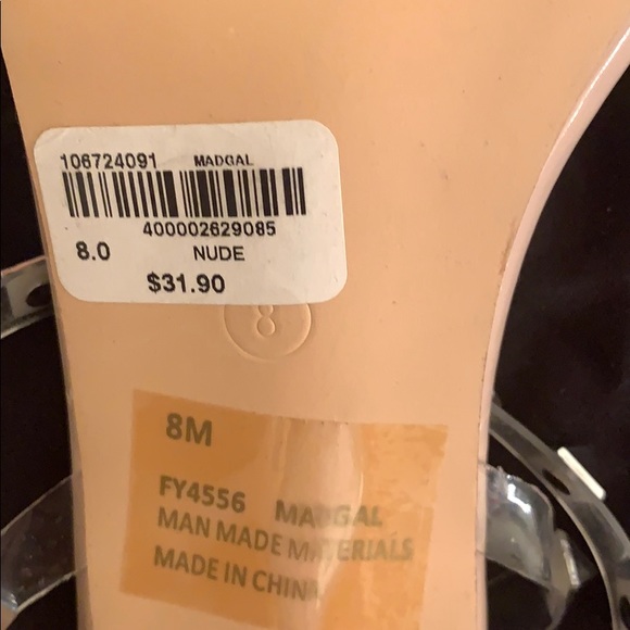 High heels - Picture 2 of 3